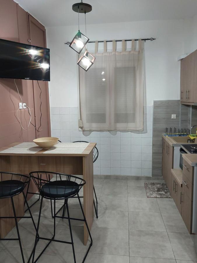 Anibo Studios And Apartments Zero Point 52 Salonicco Esterno foto