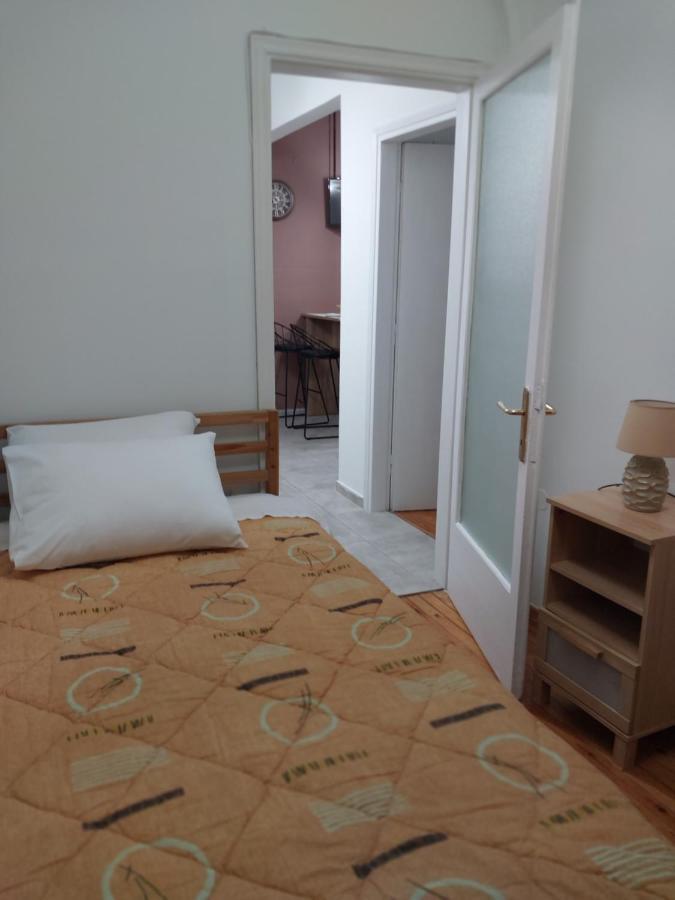 Anibo Studios And Apartments Zero Point 52 Salonicco Esterno foto